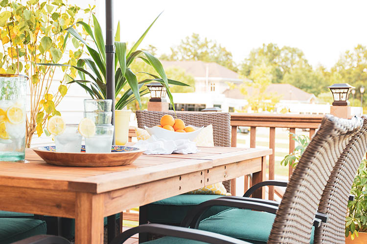 bohemian-outdoor-summer-deck-decorating-ideas – Casa Watkins Living